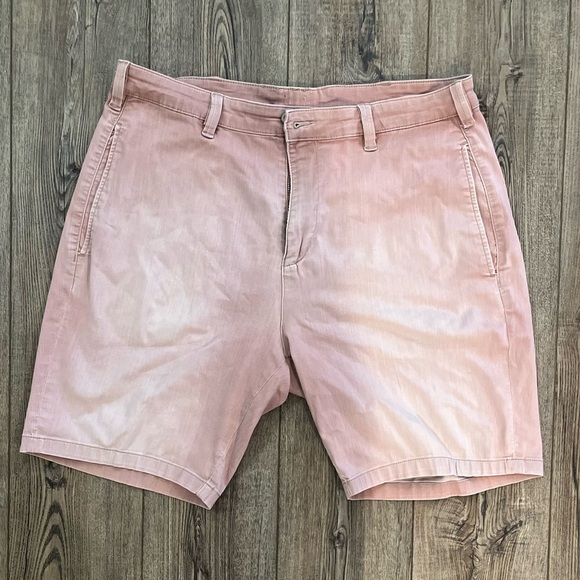Men’s size 38 comfy boho fancy pink faded shorts - Picture 1 of 2